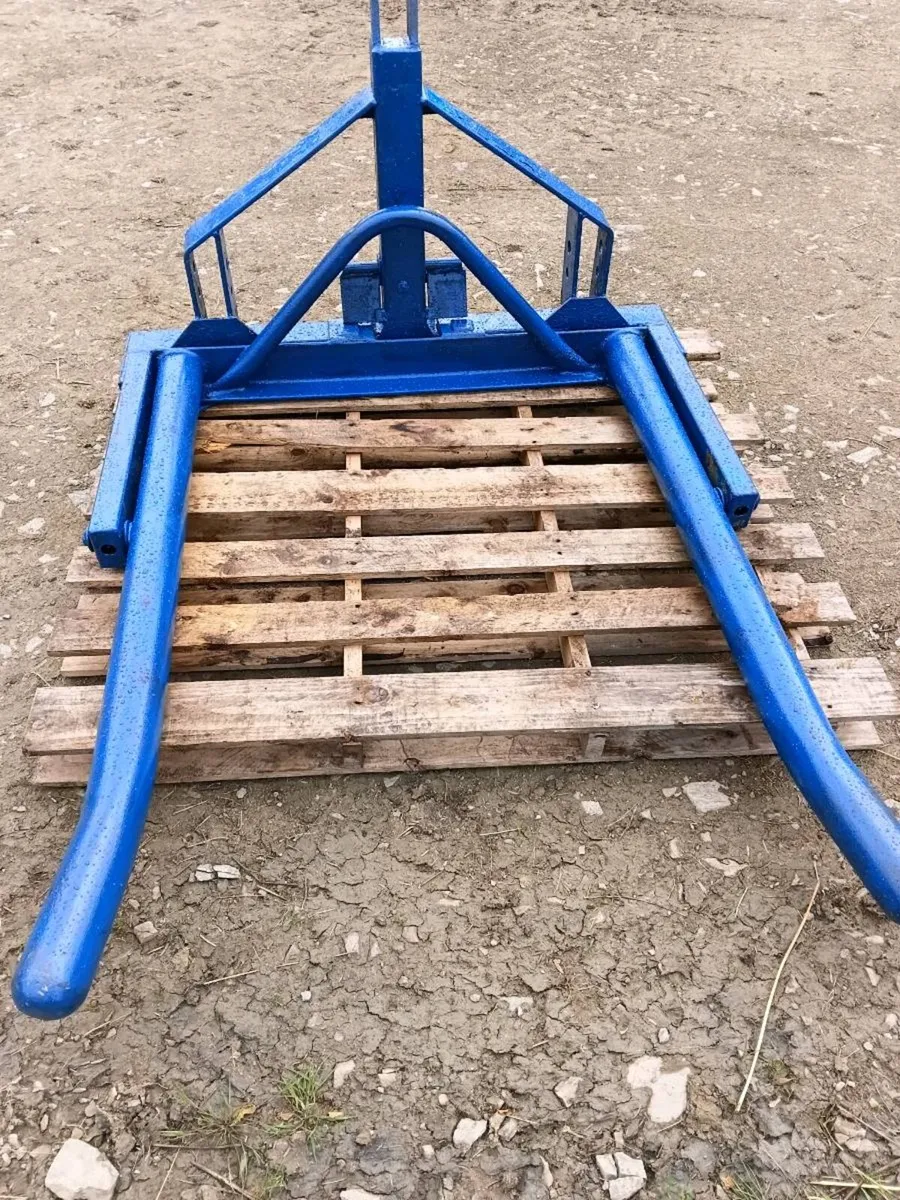 Bale Handler - Image 1