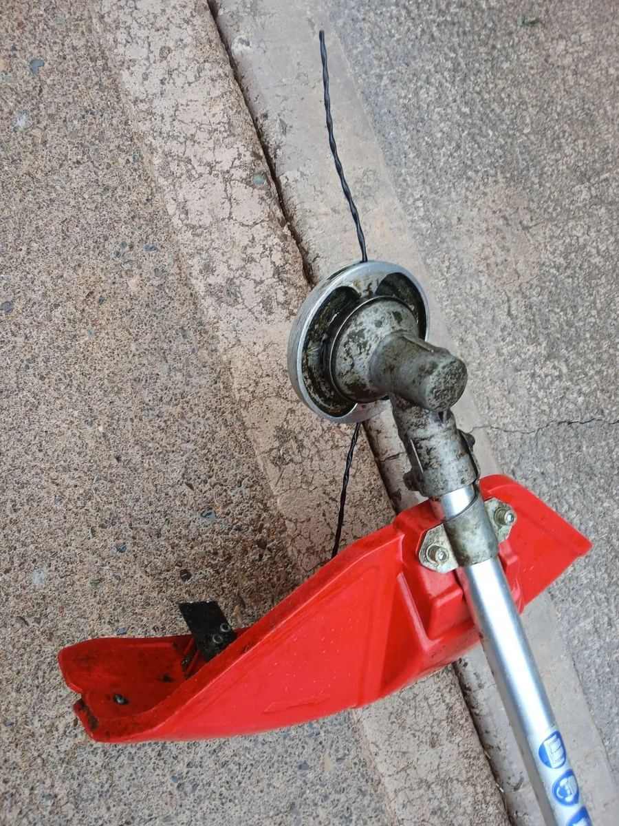 Petrol Strimmer - Image 4