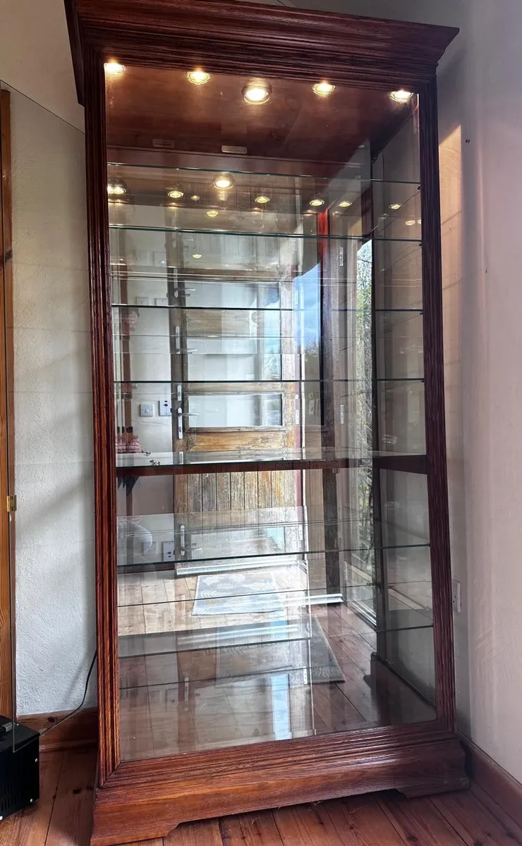 Cabinet - Image 3