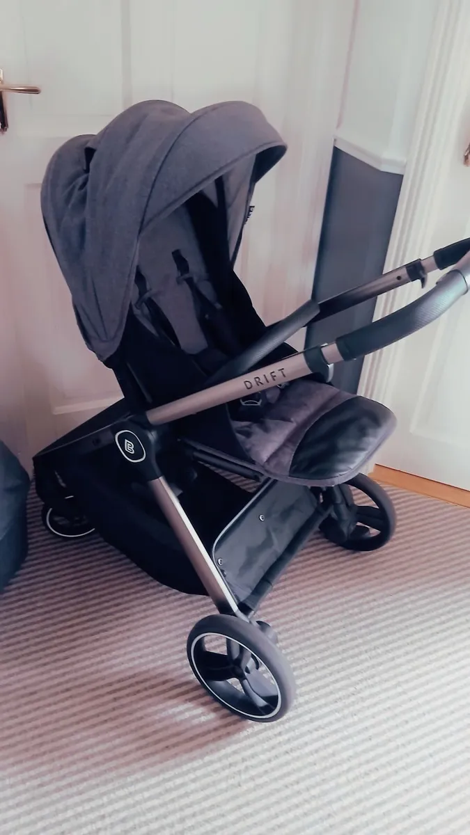 Drift Pushchair & Raincover - Image 4