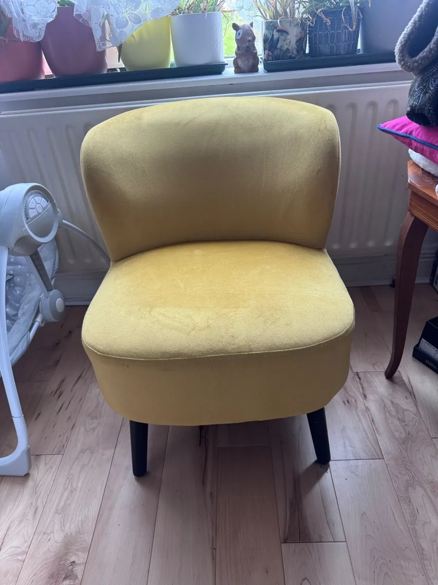 Occasional chair - Image 1