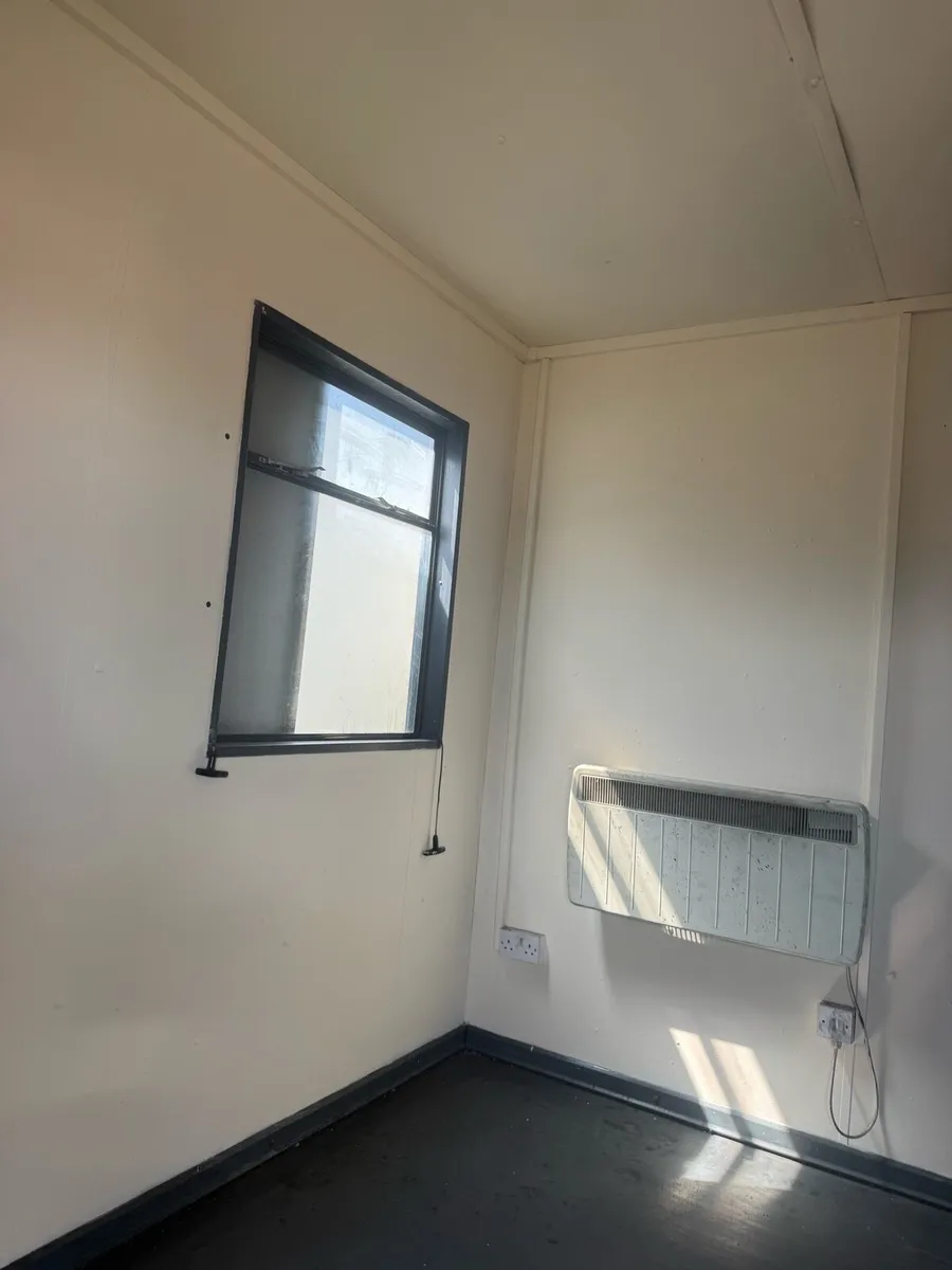 Anti vandal office 20/10 ft - Image 3