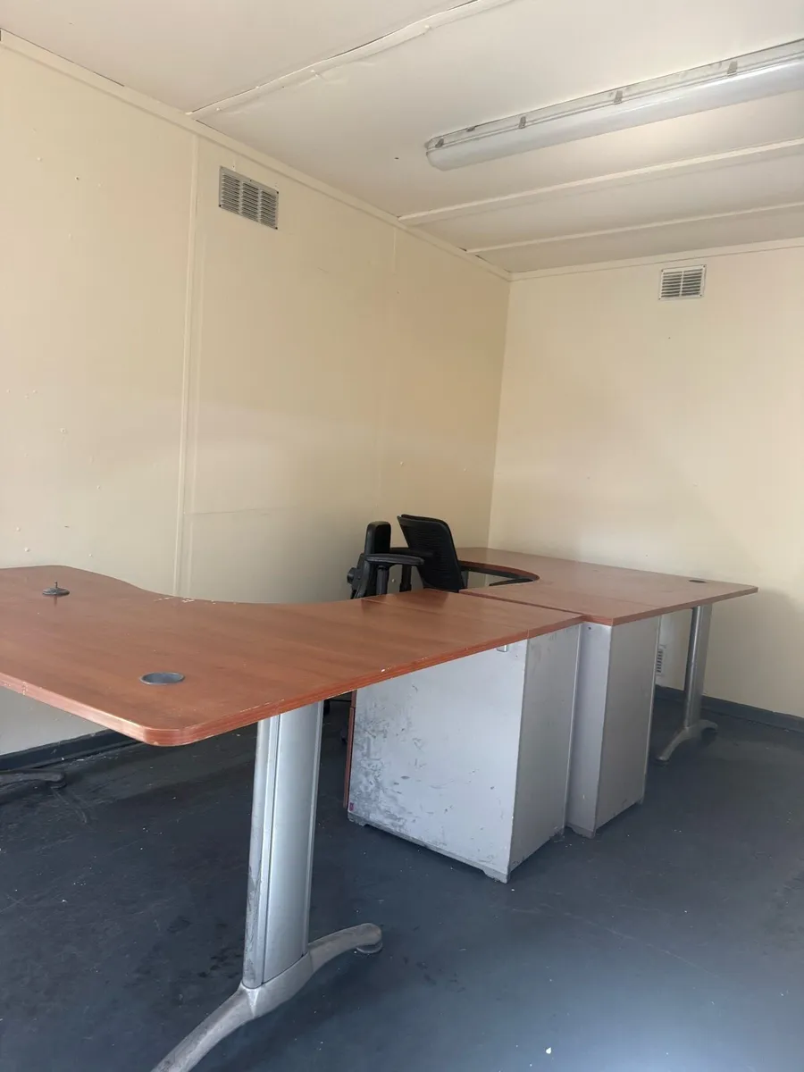 Anti vandal office 20/10 ft - Image 4