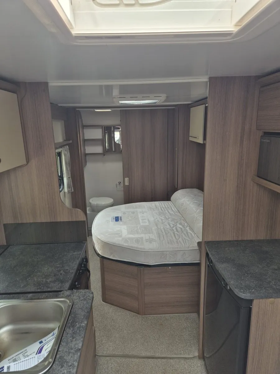 Bailey phoenix 4 berth island bed 2020 - Image 4