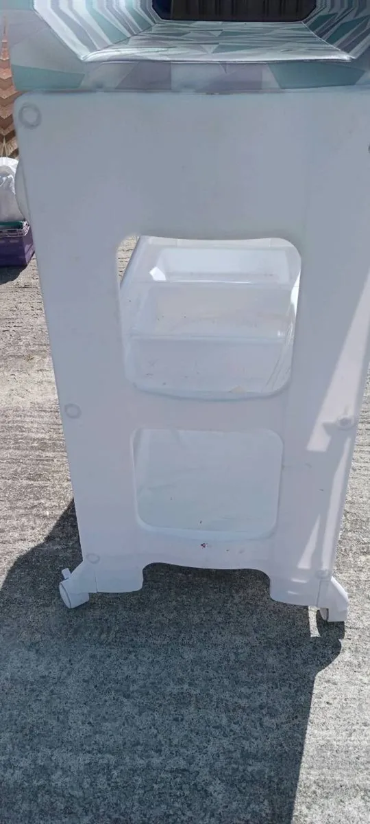 Baby changing unit - Image 3