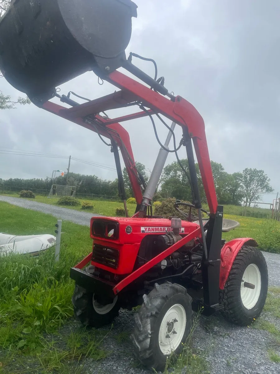 Yanmar YM-165D compact tractor & loader ** - Image 1