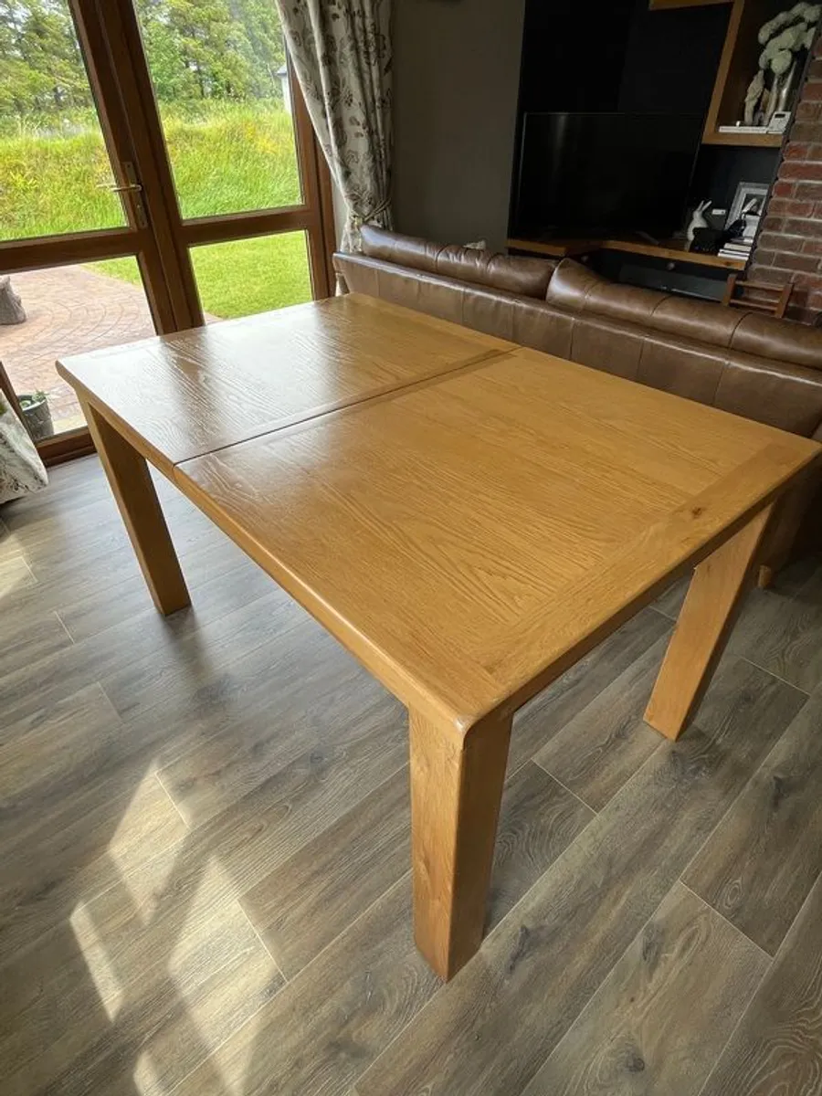 Dining Room Table - Image 2