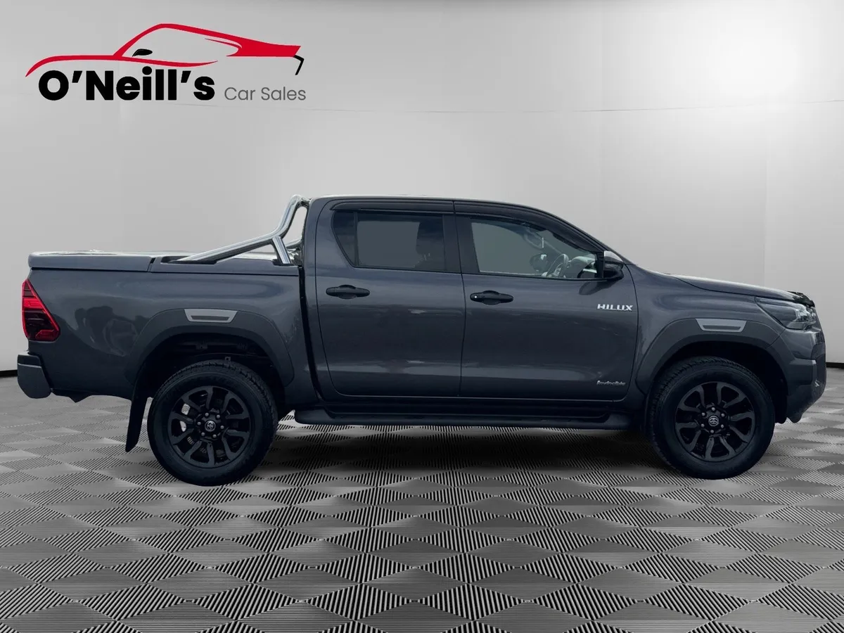 Toyota Hilux 2021 *NO VAT* 2.8 INVINC X AUTO #383 - Image 2