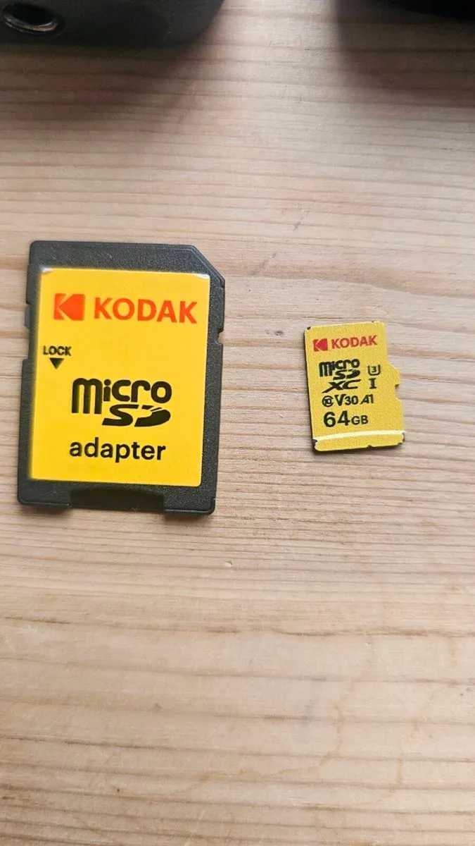 Insta360 X2 with extra accessories - Image 2