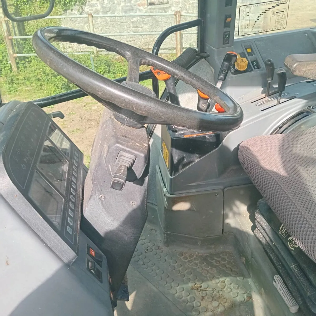 Tractor - Image 3
