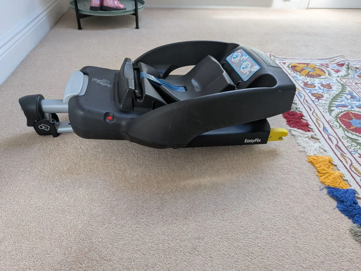 Maxi Cosi EasyFix base - Image 1