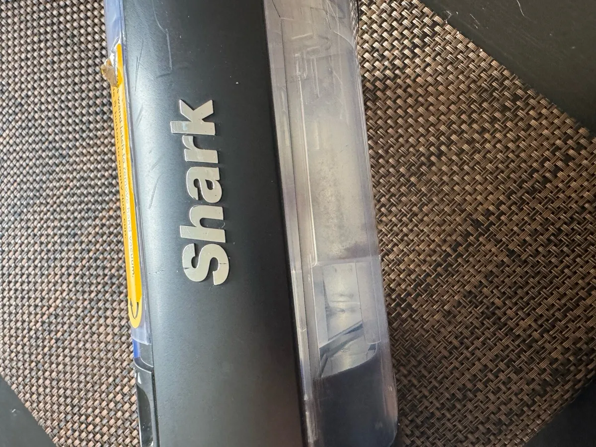 Shark stratos vacuum - Image 4