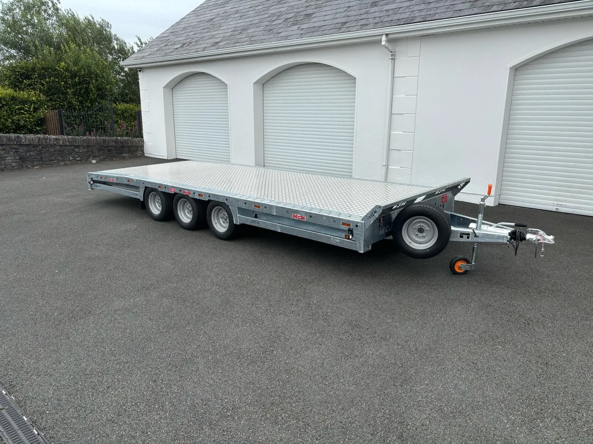 18ft low loader beavertail - Image 3