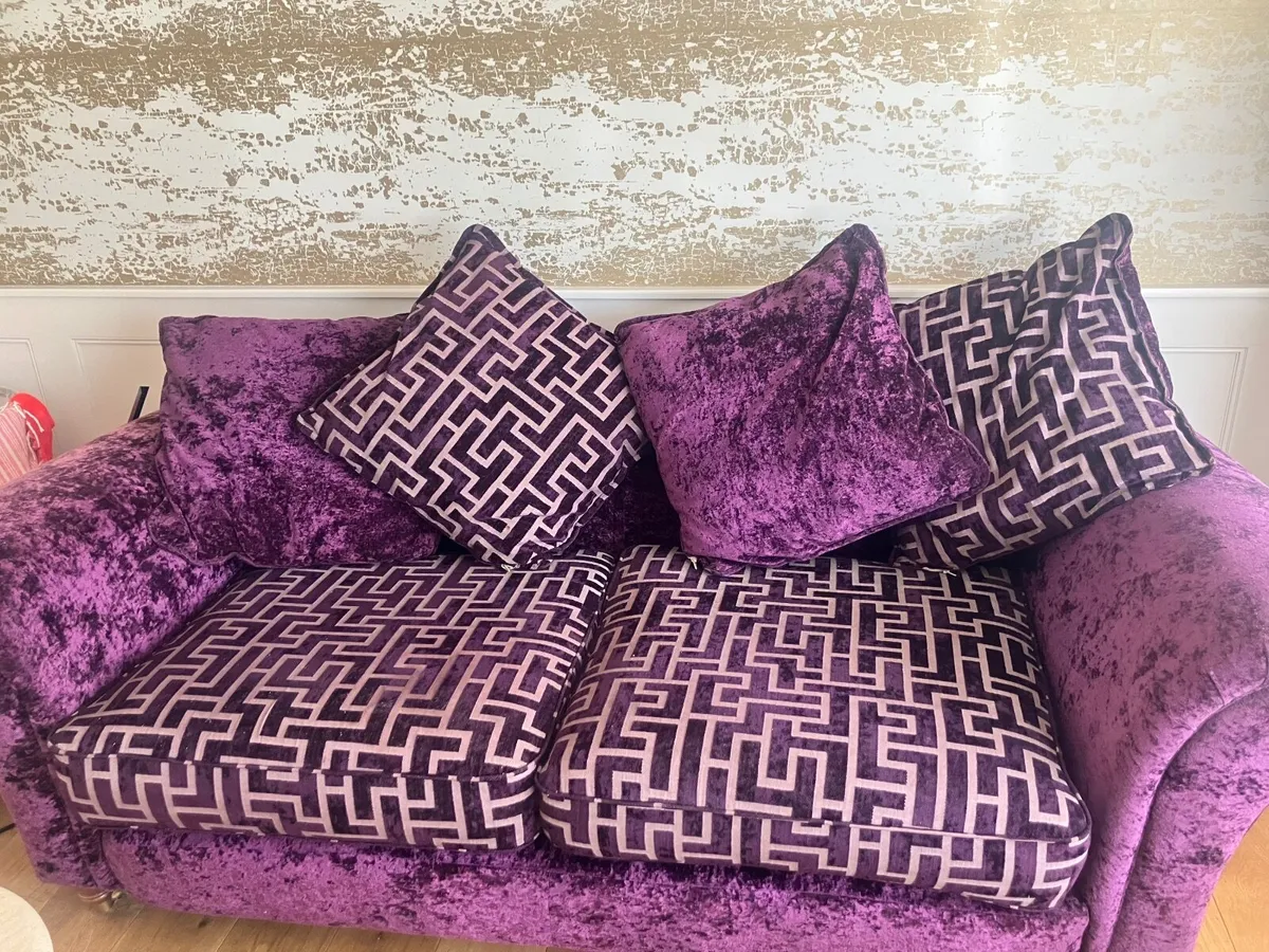 2  x 3 seater couch and coffee table - Image 4