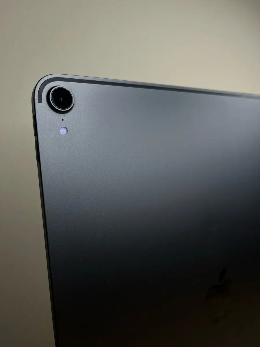 Selling my iPad Pro 12.9” (3rd Generation) 64 GB - Image 2