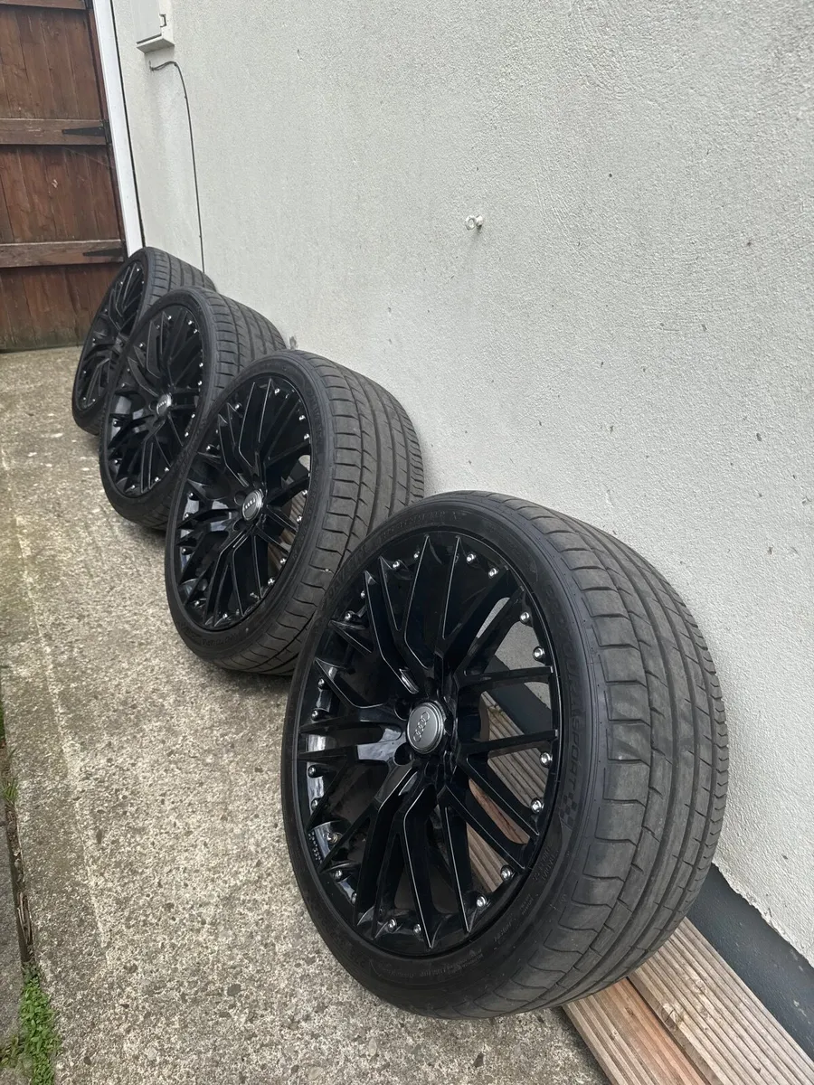 Carlsson 21” forged alloys with tyres - Image 2