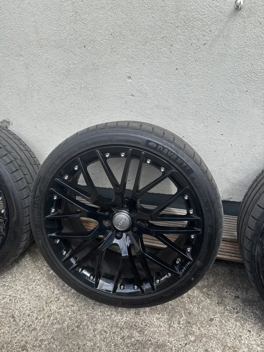 Carlsson 21” forged alloys with tyres - Image 4