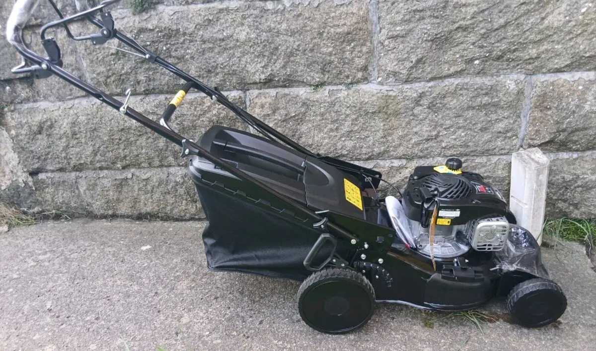 Briggs brand new selfpropelled mower 18" cut - Image 3