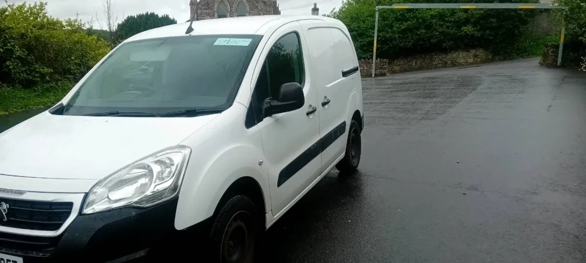 2017 peugeot partner small mileage.test 11 26 - Image 2