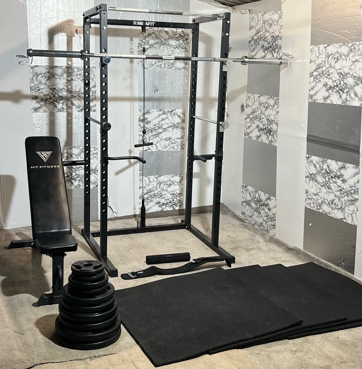 COMMERCIAL GYM MATS POWER RACK BENCH WEIGHTS BAR - Image 2