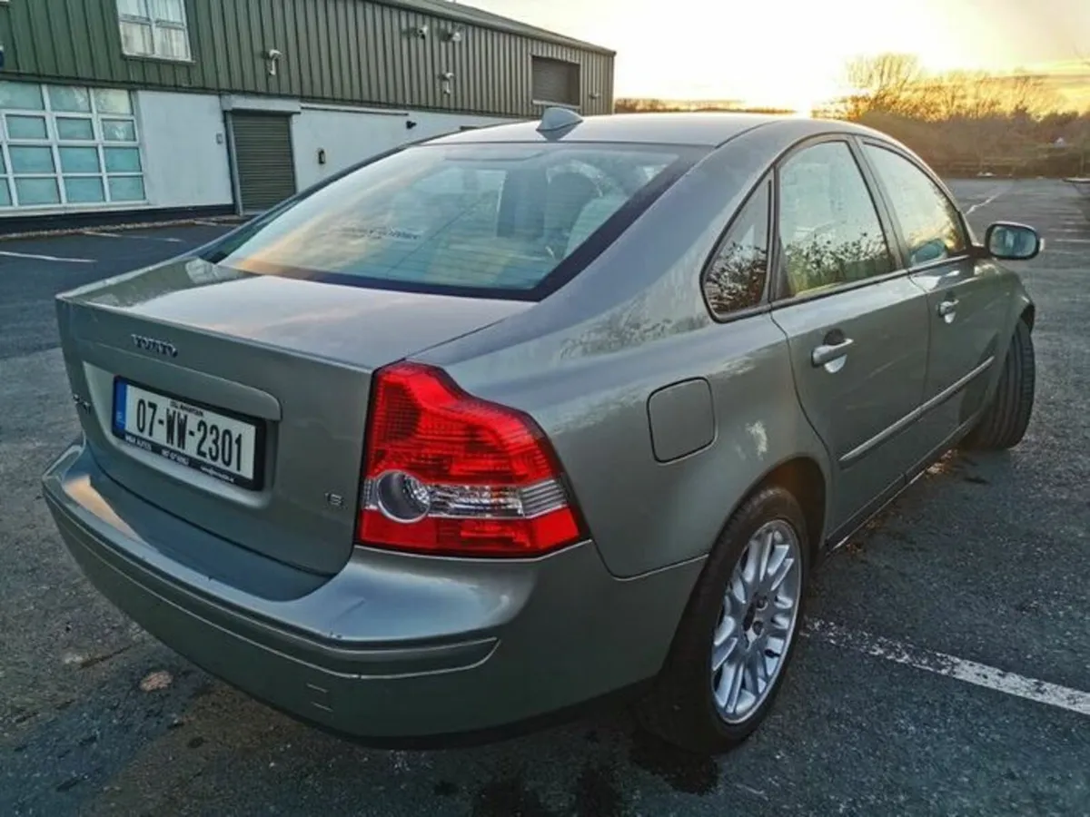 Volvo S40 - Image 4