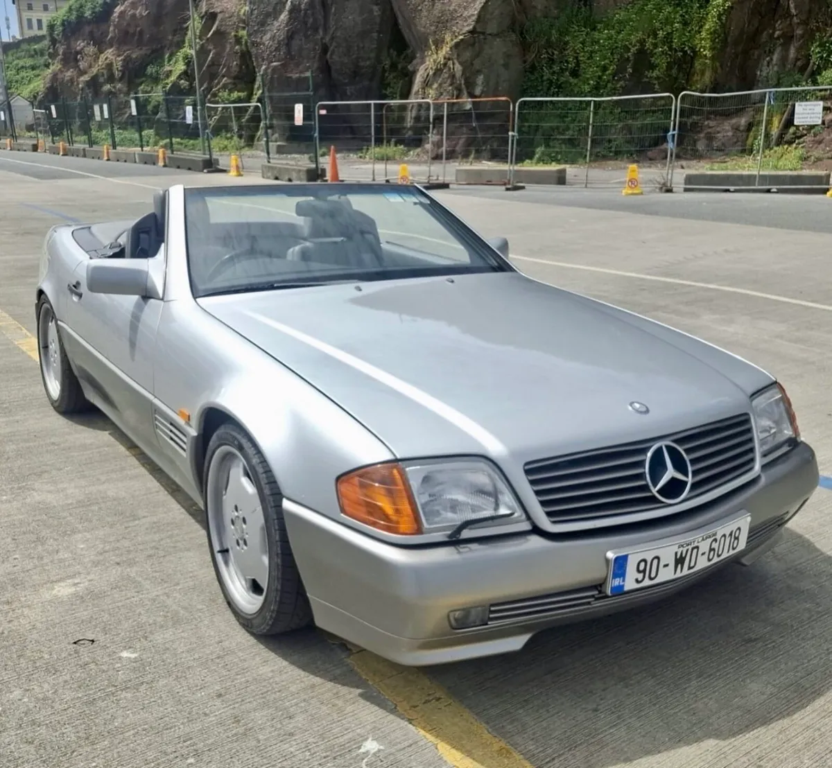 1990 Mercedes sl300 24 valve - Image 2