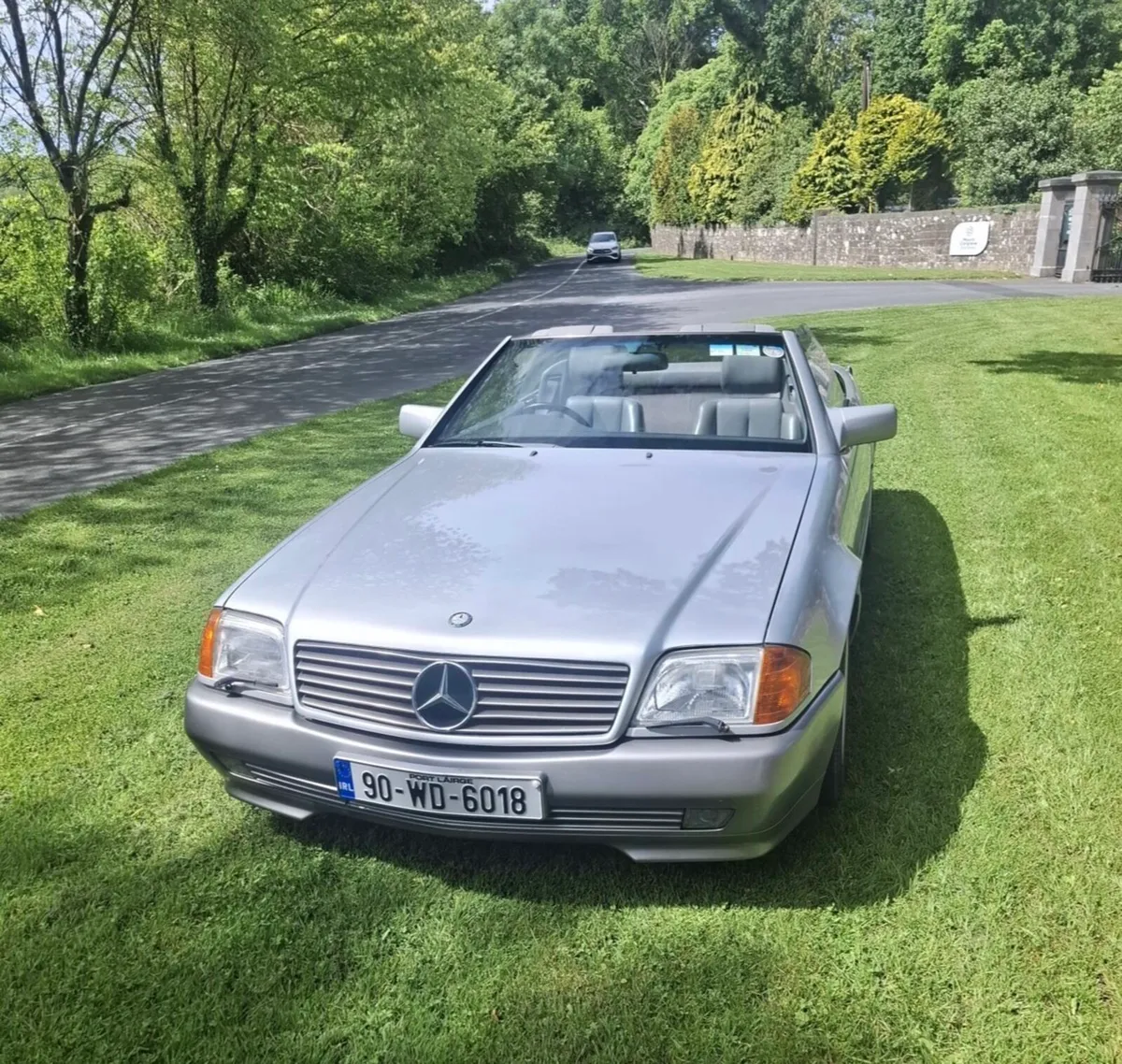 1990 Mercedes sl300 24 valve - Image 3