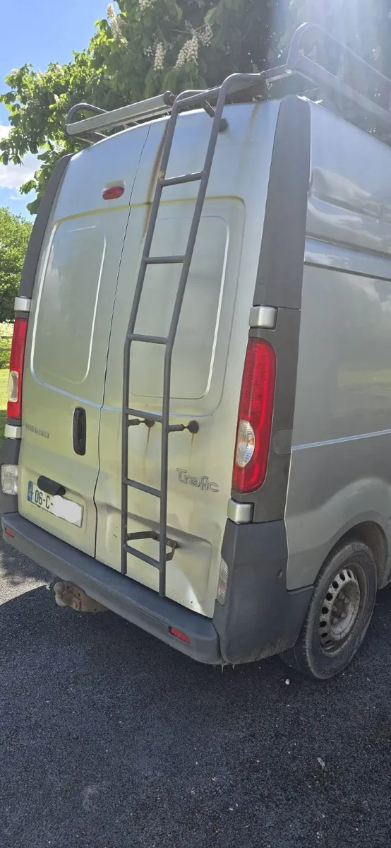 Renault Trafic 2006 - Image 2