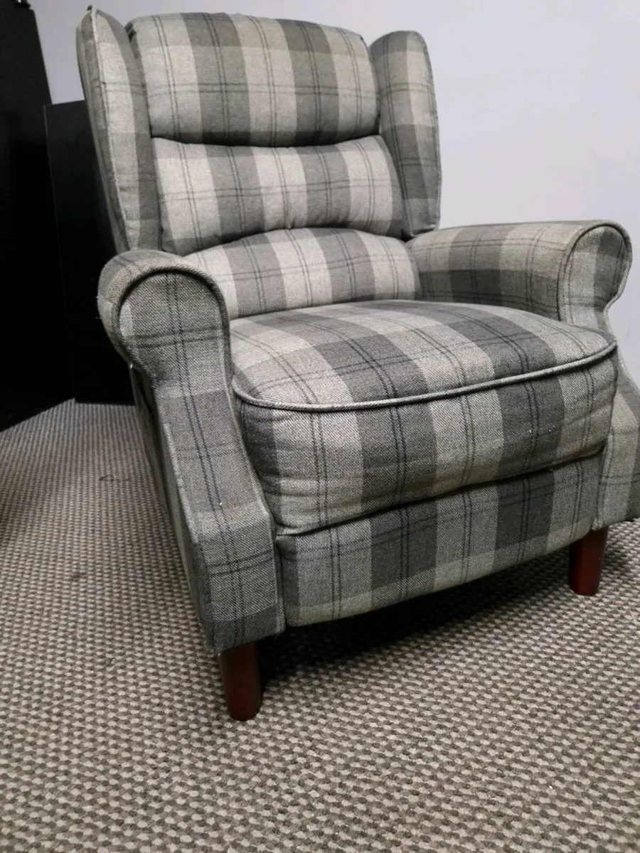 Chair - Image 4