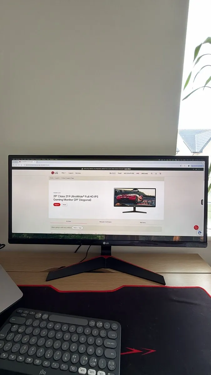Monitor - Image 1
