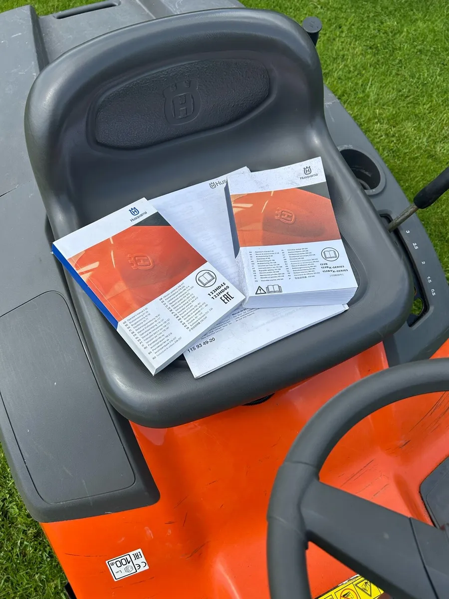Ride on mower - Image 3