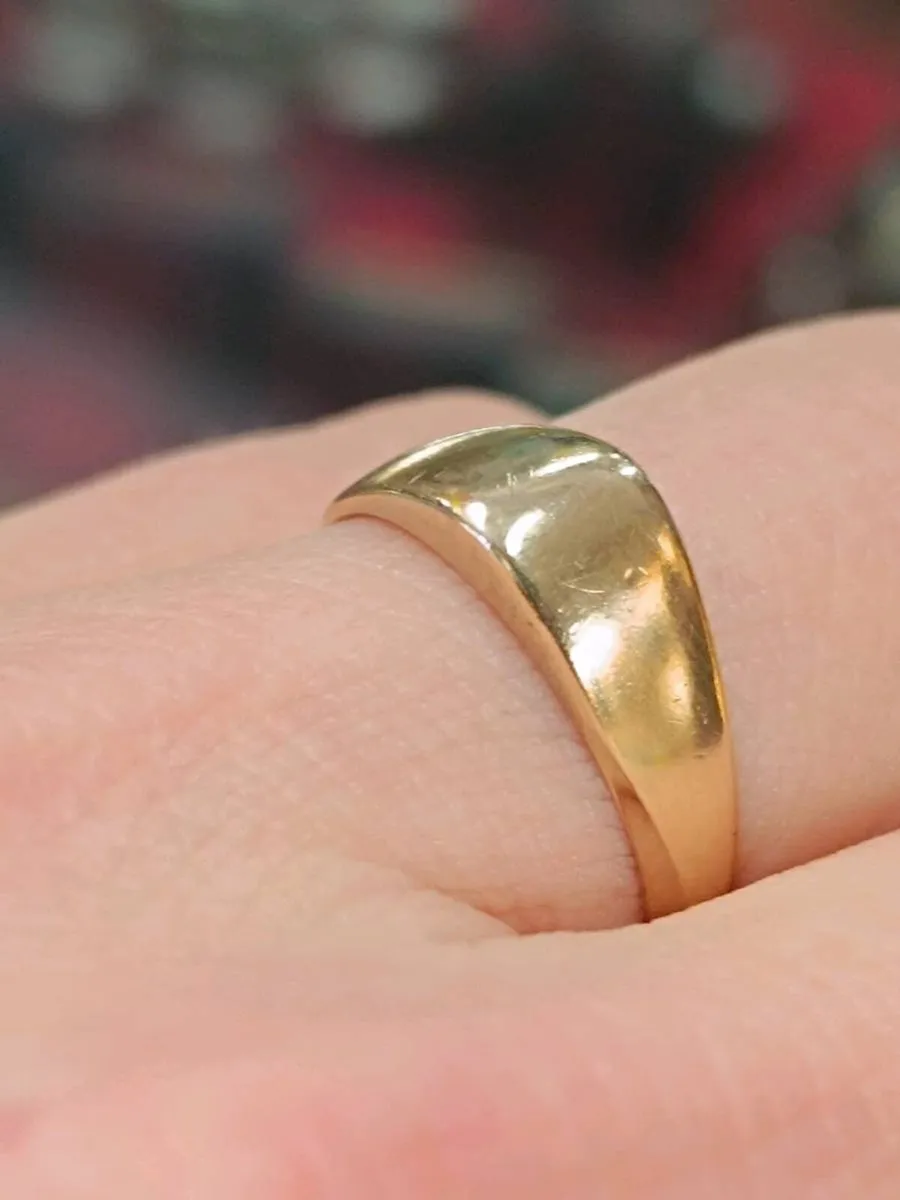 9k Yellow Gold Vintage Dome Ring - Image 2