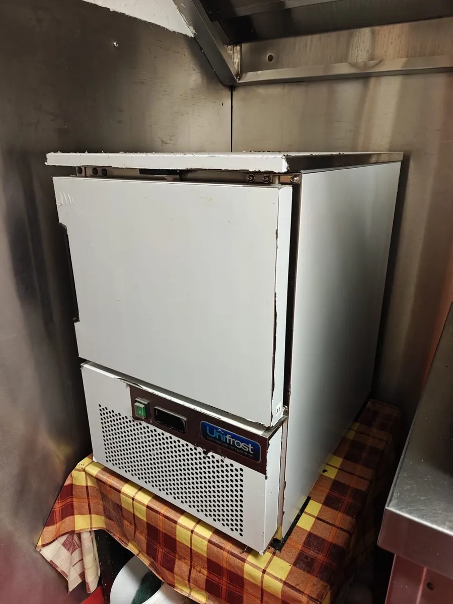 Catering equipment - Image 3