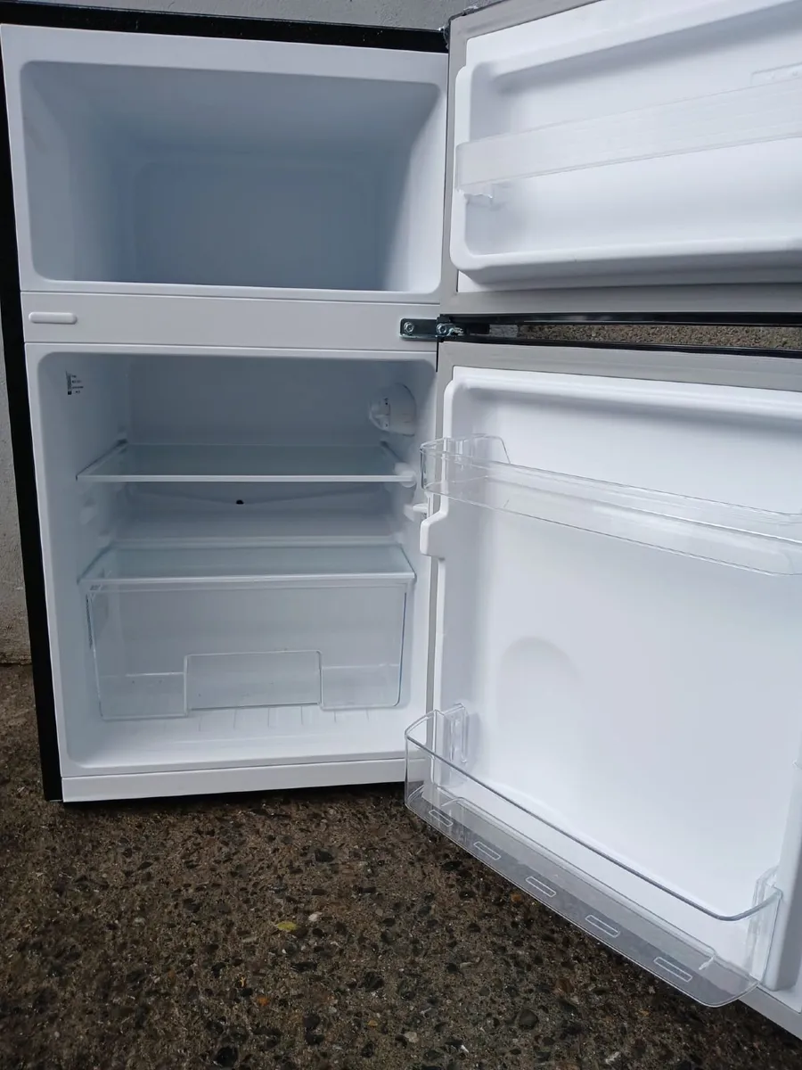 EX DISPLAY BRAND NEW UNDER COUNTER FRIDGE AND FREE - Image 4