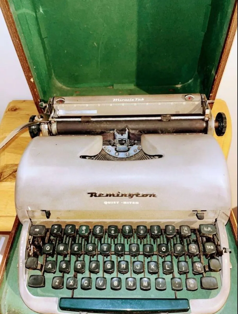 Remington typewriter - Image 2