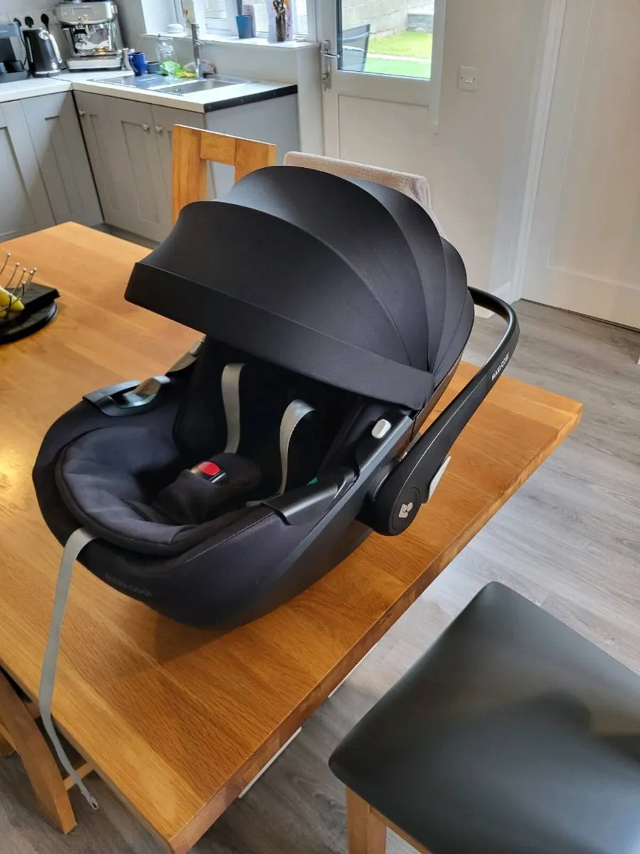 Maxi Cosi Pebble 360 pro - Image 1