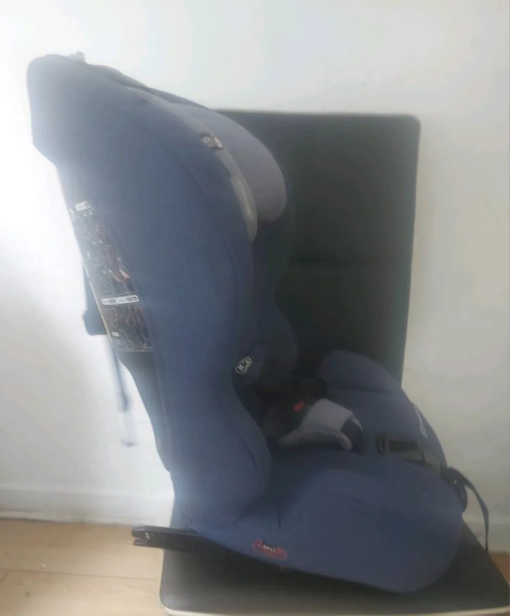 Kindercraft car seat up to 36kg like new - Image 2