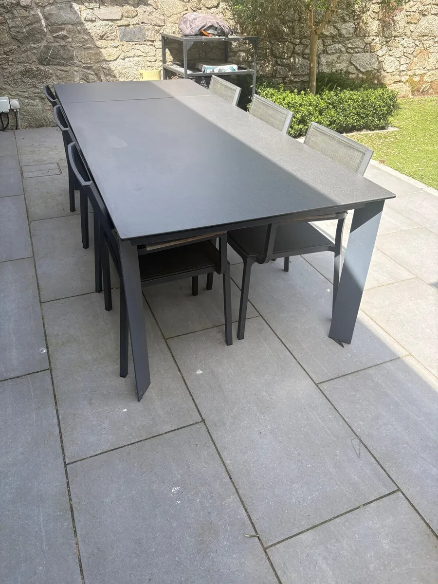 Garden table and chairs - Image 2