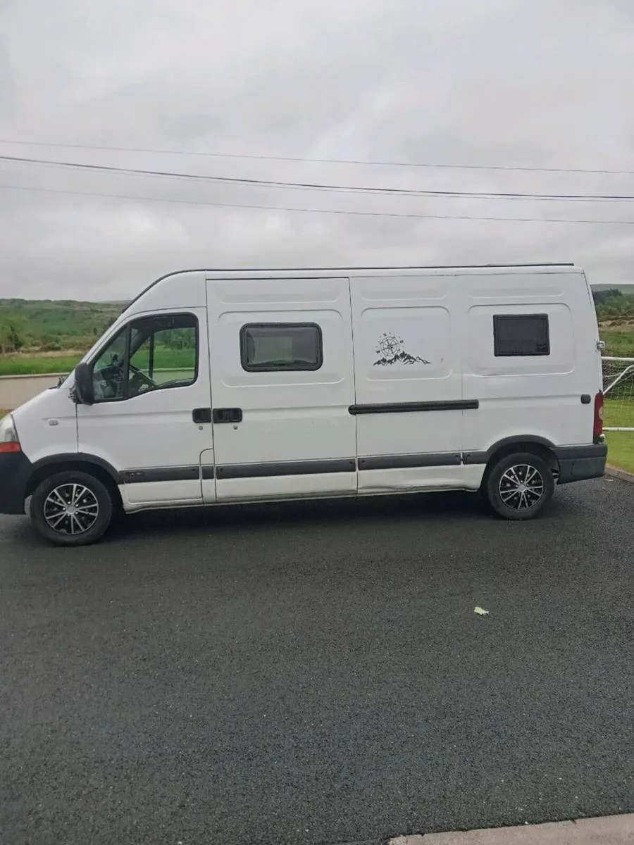 Renault master campervan - Image 1