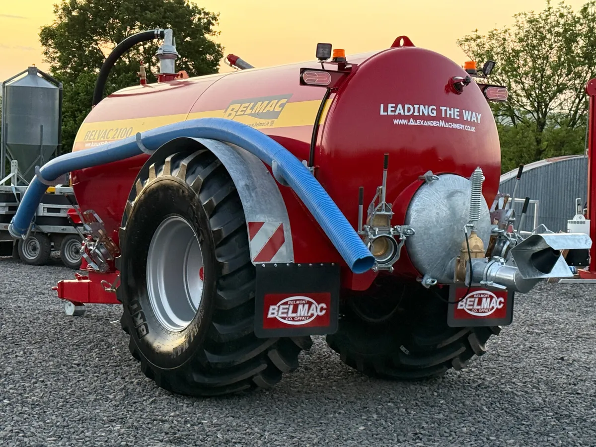 BELMAC 2100 SLURRY TANKER WITH RAIN GUN - Image 4