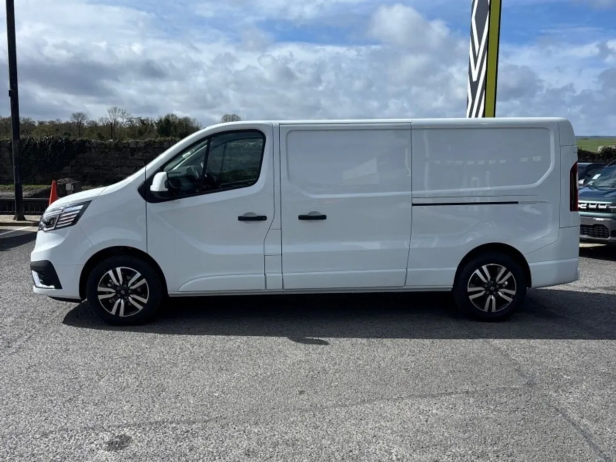 Renault Trafic 170 AUTO EXTRA SPORT twin slider ex - Image 4