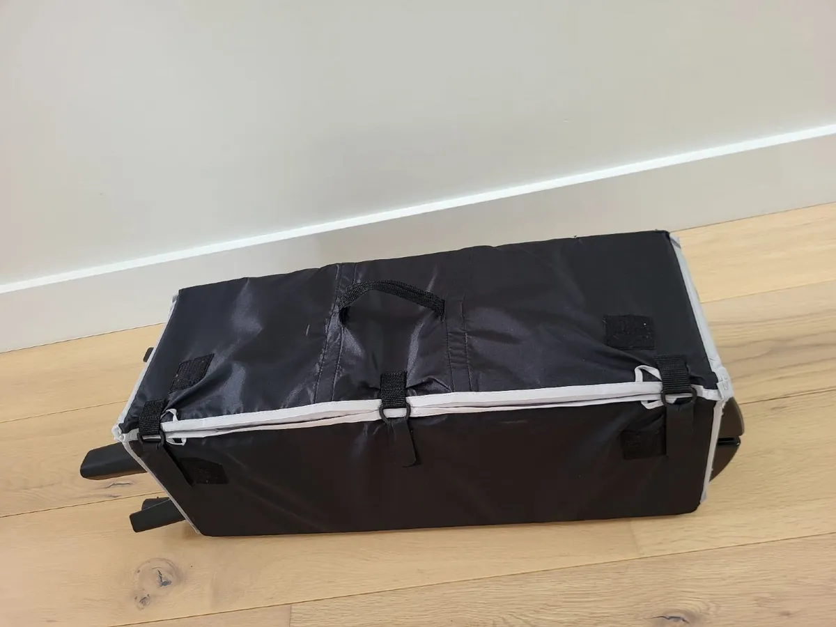 Joie travel cot - Image 2