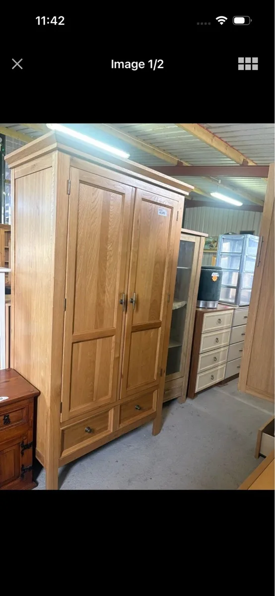 Oak wardrobe - Image 1