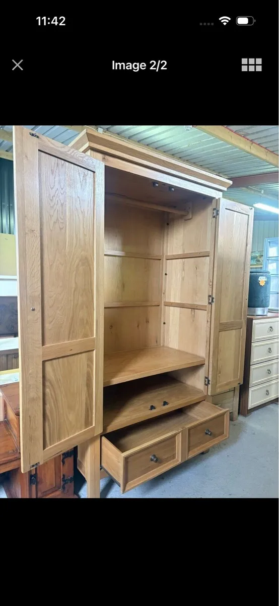 Oak wardrobe - Image 2