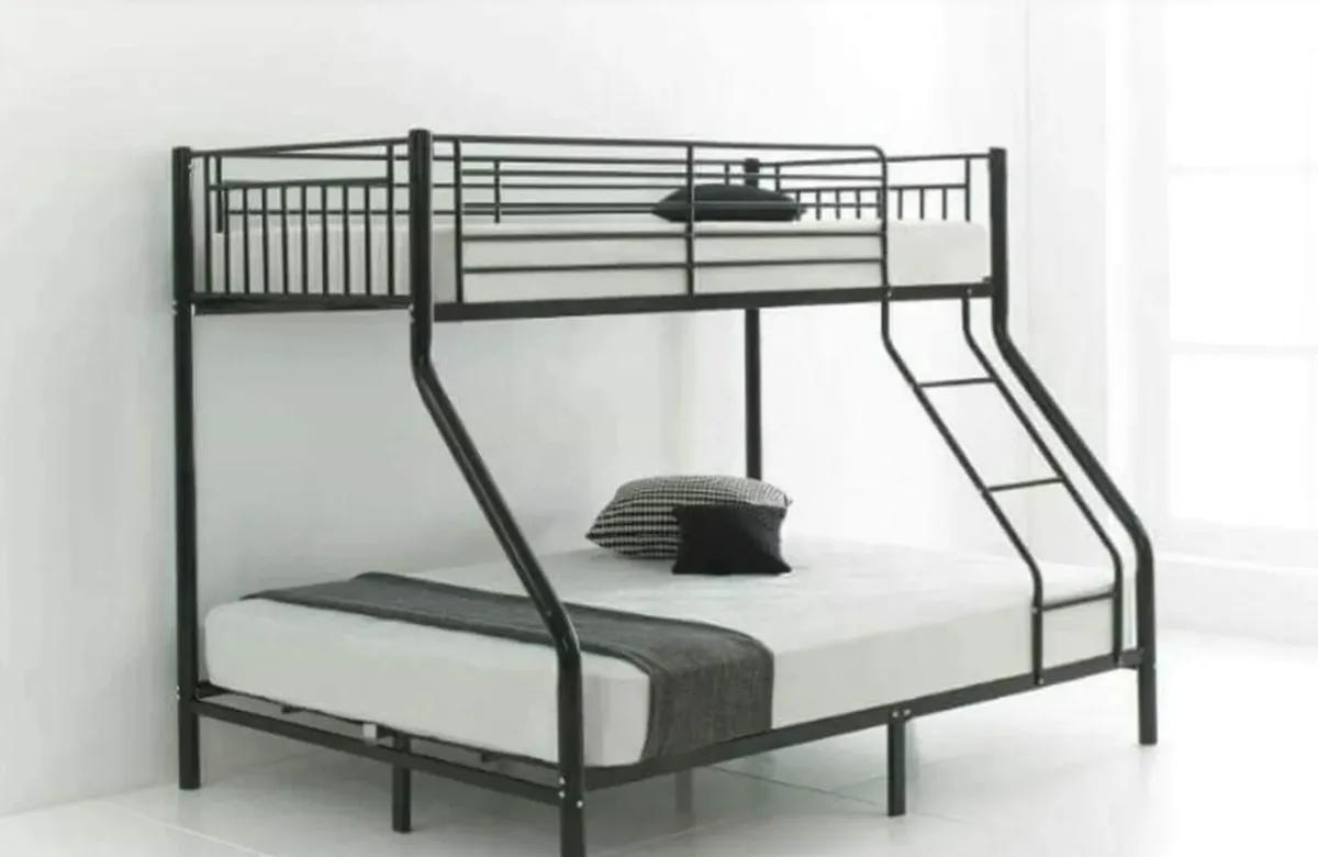 Bunk bed - Image 1