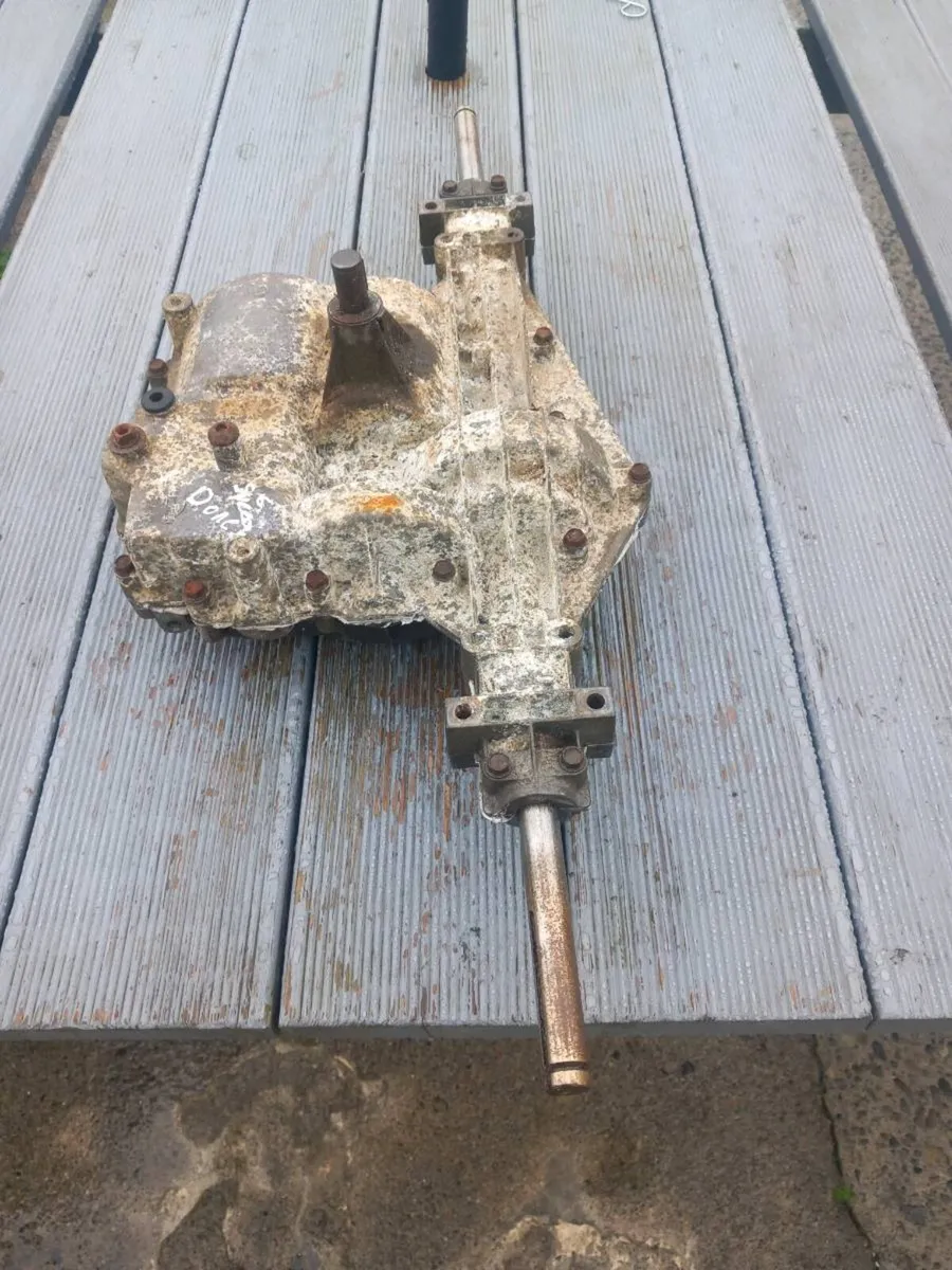 Husqvarna/craftsman manual gearbox for sale - Image 2