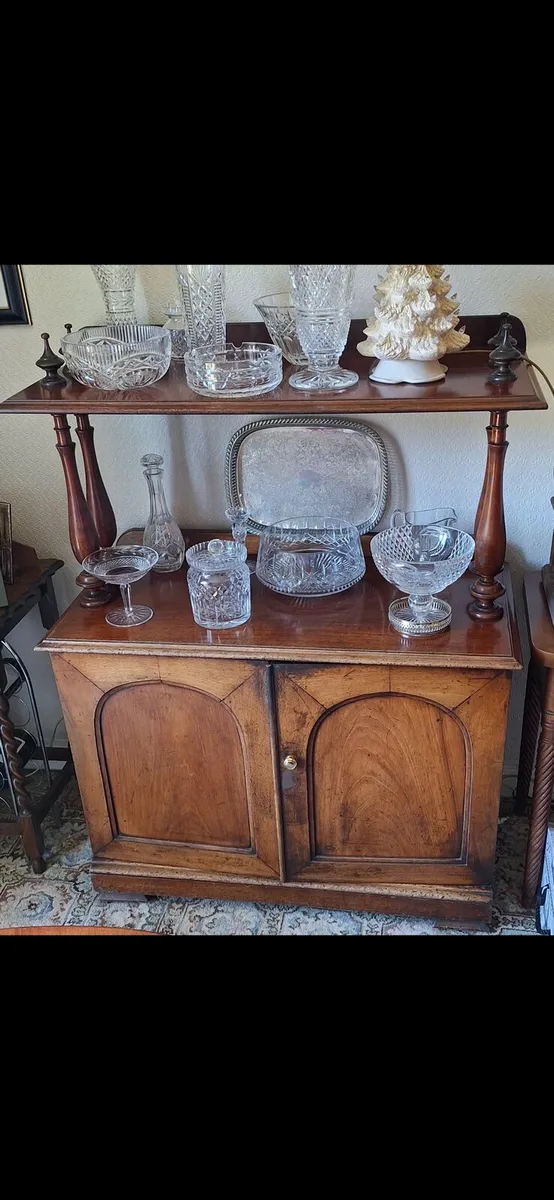 Sideboard