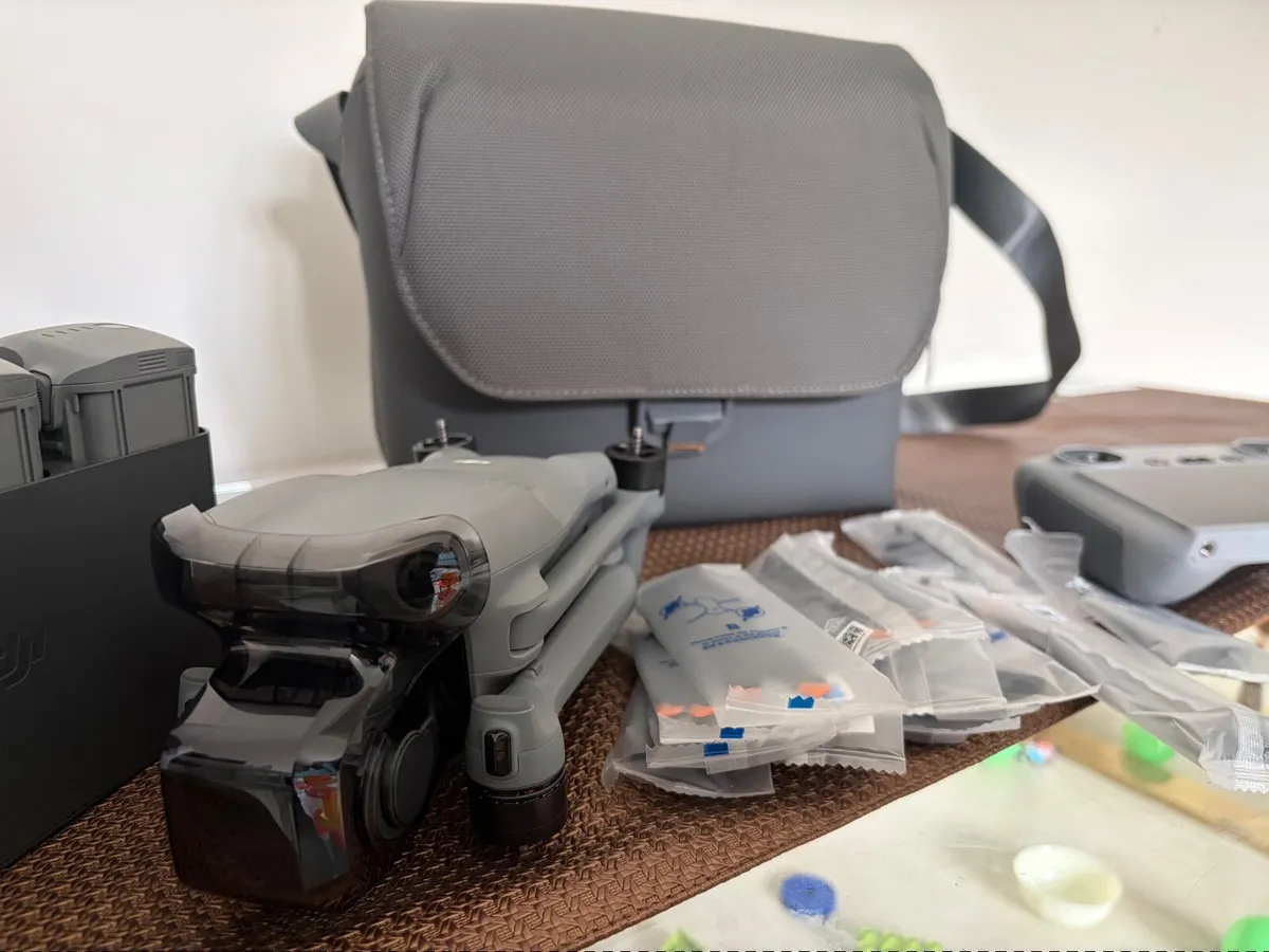 DJI Air 3- Fly More Combo RC 2 - Image 2
