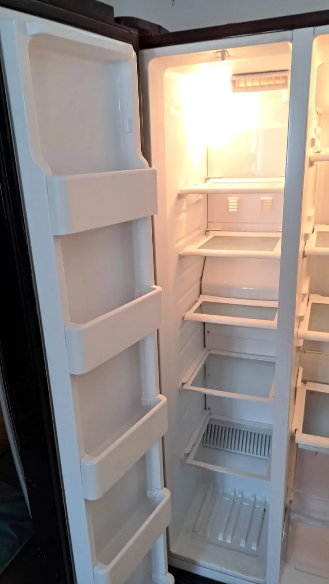 Free fridge freezer - Image 2