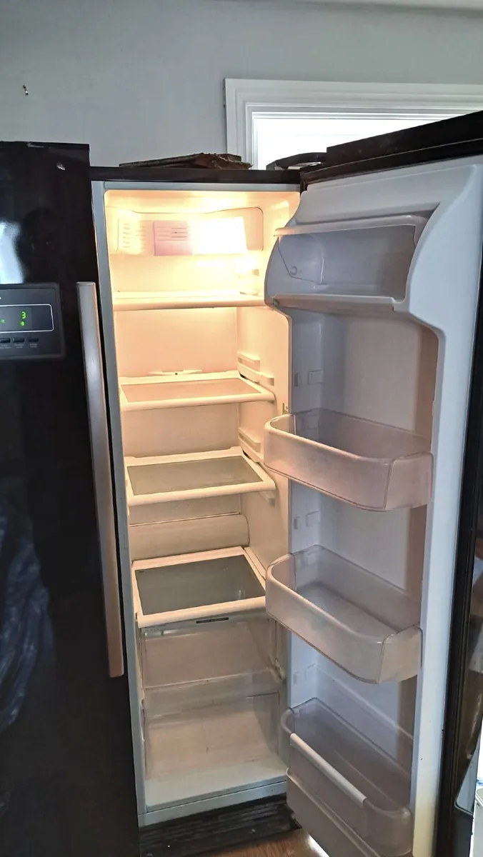 Free fridge freezer - Image 3